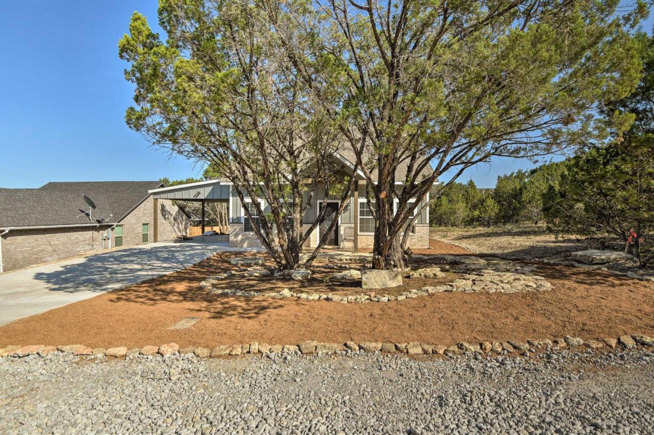 Granbury Home With Hot Tub And Furnished Patio! المظهر الخارجي الصورة