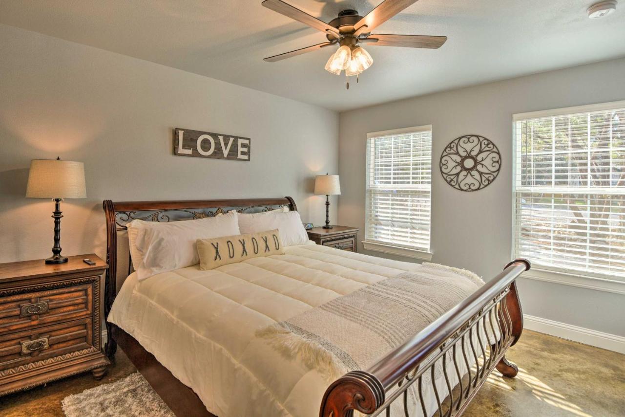 Granbury Home With Hot Tub And Furnished Patio! المظهر الخارجي الصورة